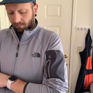 Mens NorthFace Summit series soft long sleeve